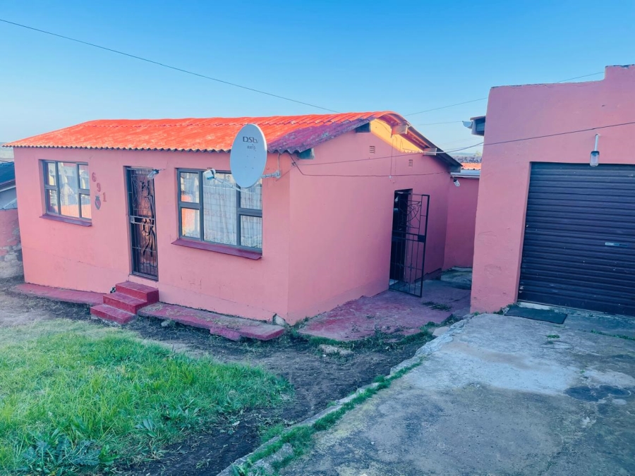 4 Bedroom Property for Sale in Mdantsane Nu 16 Eastern Cape